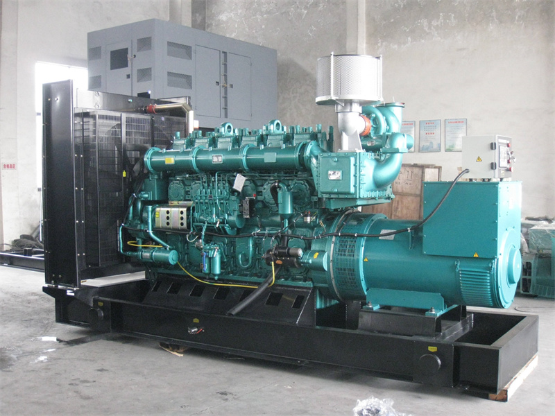 临潼200KW 柴油发电机的油耗是多少?