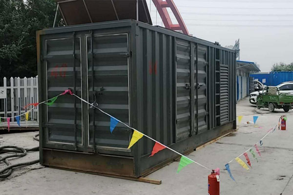 临潼发电机租赁空气滤清器多久更换一次?